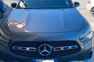 Mercedes gla premium allestimento AMG
