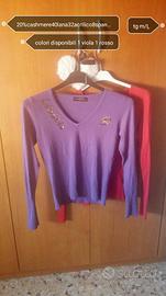 Maglioncino in viola e rosso
