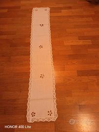 Striscia ricamata a mano in cotone