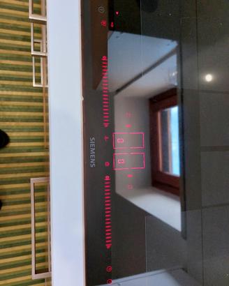 Piano cottura induzione in vetro Siemens