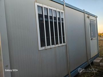 container 