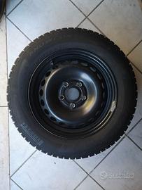 Quattro cerchi in metallo idonei per VW Golf 6
