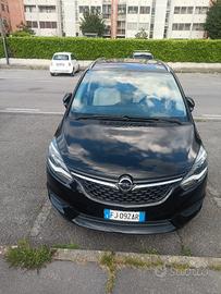 Opel Zafira c tourer  modello innovazion 