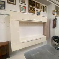 Parete attrezzata usata