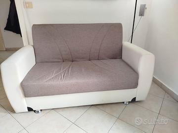 Divano-letto come nuovo – doppione