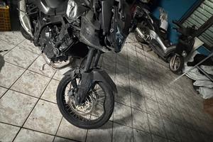 Honda Transalp 750 2023 da riparare 