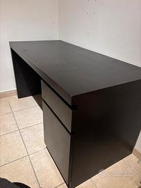 Scrivania  ikea 140x65