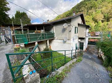 CASA SEMINDIPENDENTE A BARGAGLI
