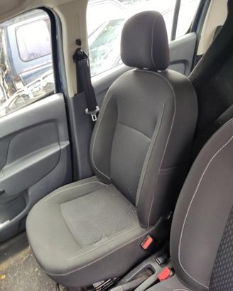 Sedile anteriore dx DACIA SANDERO del 2018