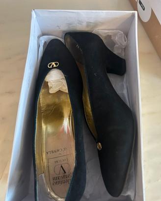 Scarpa in camoscio nero dí Valentino