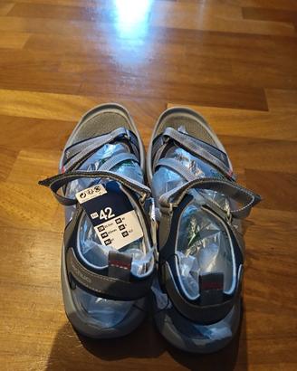 Sandalo scarpa montagna