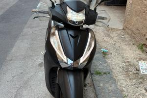 Honda sh 300