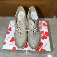 Stivaletti beige, tacco alto