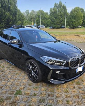 bmw 135 m1 del 2023 con 306cv xdrive