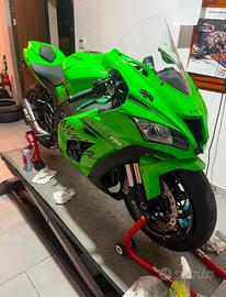Kawasaki zx10RR