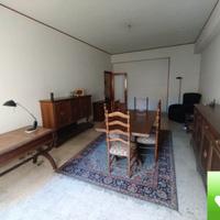 Ampio Appartamento + Cantina + Posto Auto Sbarre