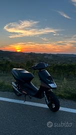 scooter aprilia sr replica