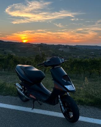 scooter aprilia sr replica