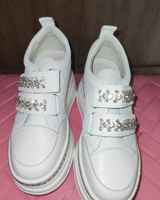 sneakers bianche alte 