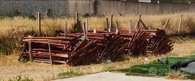 Puntelli a croce usati