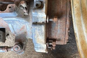 Ponte anteriore, new holland TL 100 con freni