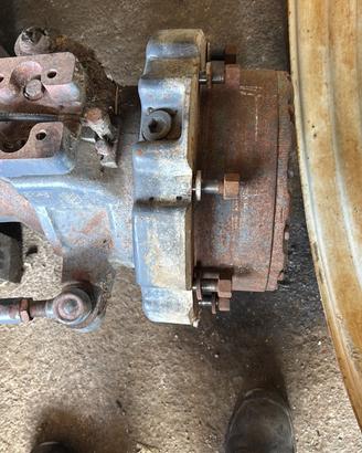 Ponte anteriore, new holland TL 100 con freni