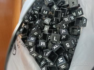 Cubetti segnataglia gruccette negozio abbigliament