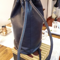 Borsa-secchiello-zaino Gemel in pelle blu