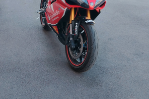 Yamaha r1