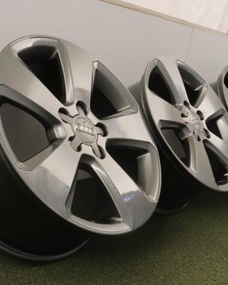 Cerchi in lega Audi A3 17 ORIGINALI 8V0601025BK