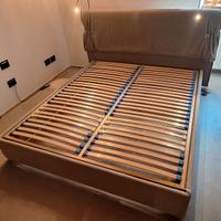 Letto matrimoniale con rete