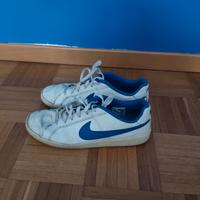 Nike Court Royale