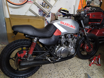 Suzuki katana 550 cafe racer