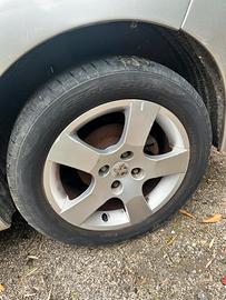 Cerchi con gomme 207 307 peugeot