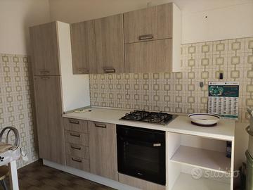 CUCINA COMPONIBILE