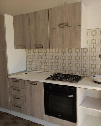 CUCINA COMPONIBILE