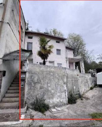 Villa di 220 m² con 5 locali e box auto a Montecch