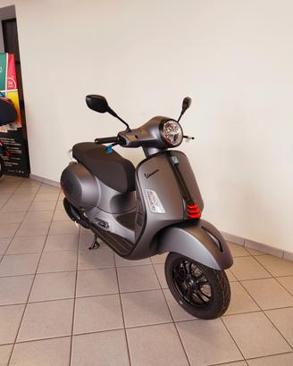 Piaggio Vespa 125 GTS Super Sport Nuovo modello 20