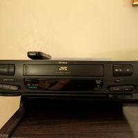 Videoregistratore JVC + Videocassette 