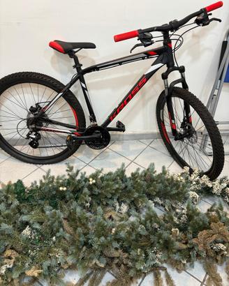 Mountain Bike Kross Hexagon 3.0 pari nuova.