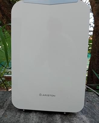 Deumidificatore  Ariston Deos 11
