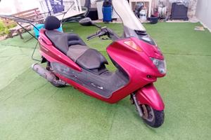 Yamaha Majesty 250