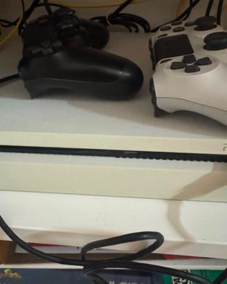 Playstation 4 slim  TRATTABILE + 13 giochi.