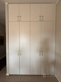 Armadio bianco