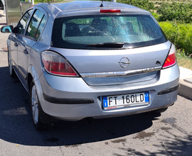 Opel Astra H 1.4 2004 benzina