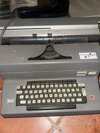 Macchina da scrivere Ivrea di Olivetti