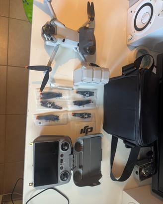 DJI Mini 4 Pro combo