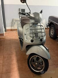 Vespa gts 300