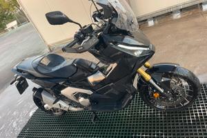 X-adv 750