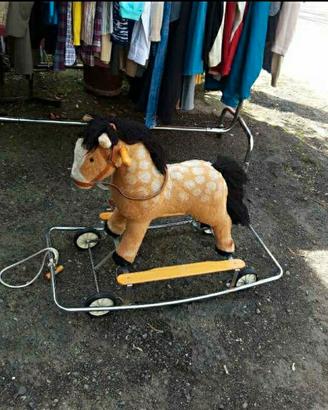 cavallo  a  dondolo   vintage 
